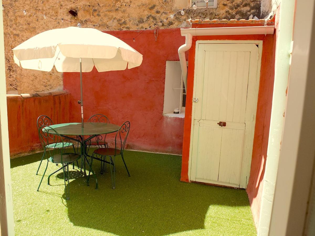 Loft Provencal Apartment Salernes Exterior photo